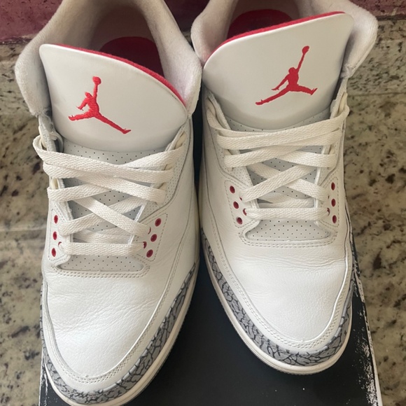 Jordan 3 size 12 - Picture 4 of 7